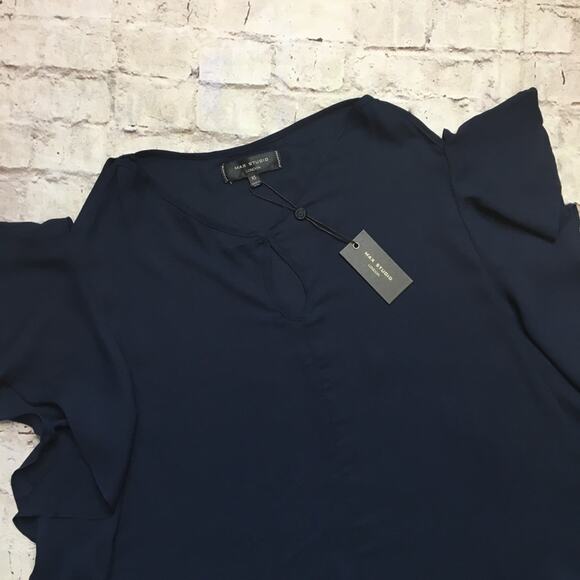 NEW Max Studio Flutter Sleeve Keyhole Blouse in Navy Blue - Picture 4 of 8